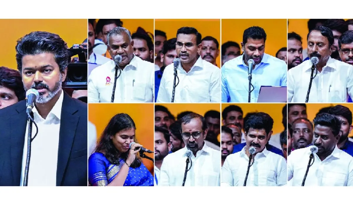 വിജയ്  മന്ത്രിസഭ: മുഖ്യമന്ത്രിക്ക് അഭ്യന്തരം, പോലീസ്, നഗരകാര്യം. കെഎ.സെങ്കോട്ടയ്യന് ധനകാര്യം