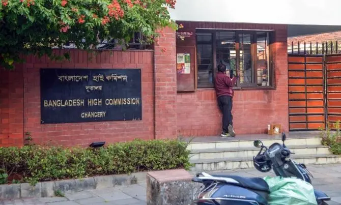 ബംഗ്ലാദേശിൽ ഇന്ത്യൻ നയതന്ത്ര ഉദ്യോഗസ്ഥൻ  മരിച്ച നിലയിൽ : മരണകാരണം വ്യക്തമല്ല 