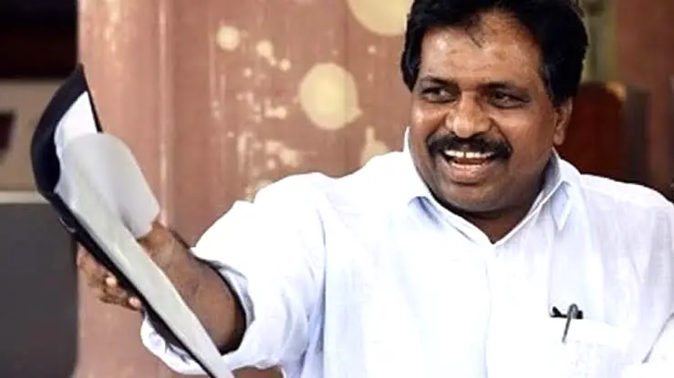 "ജനങ്ങള്‍ വിലക്കയറ്റത്തില്‍ പൊറുതിമുട്ടുമ്പോള്‍ ഉലകം ചുറ്റുന്ന പ്രധാനമന്ത്രി": രൂക്ഷ വിമർശനവുമായി കൊടിക്കുന്നിൽ സുരേഷ്