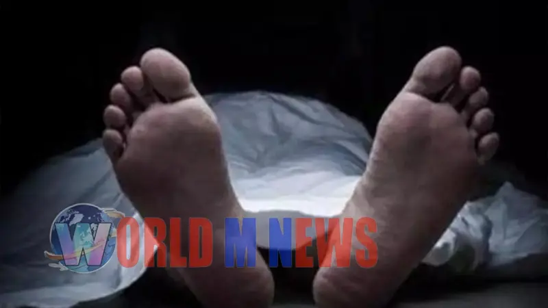 ടോറസ് ലോറി വീടിന് മുകളിലേക്ക് മറിഞ്ഞു; ഉറങ്ങിക്കിടന്ന വീട്ടമ്മയ്ക്ക് ദാരുണാന്ത്യം