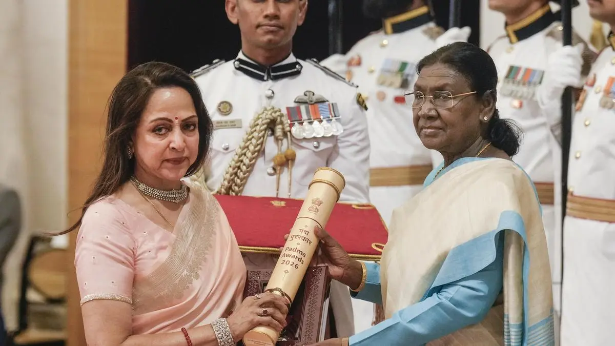 പത്മ പുരസ്‌കാരങ്ങൾ സമ്മാനിച്ചു; ആദ്യ ഘട്ടത്തിൽ വിതരണം ചെയ്‌തത് 66 പുരസ്‌കാരങ്ങൾ