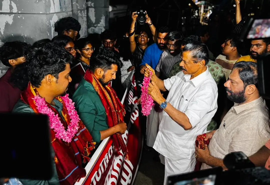 വിദ്യാർത്ഥി പ്രക്ഷോഭo :  വിവാദ പെരുമാറ്റച്ചട്ടം പിൻവലിച്ച്‌ മലയാള സർവകലാശാല