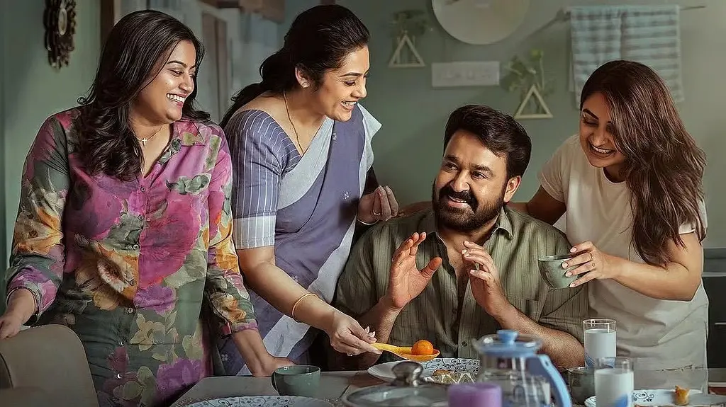 ആഗോളതലത്തില്‍ ജോര്‍ജു കുട്ടി തരംഗം; ദൃശ്യം 3 കാണാൻ  ആറാം ദിനത്തിലും വമ്പൻ ജനത്തിരക്ക് 