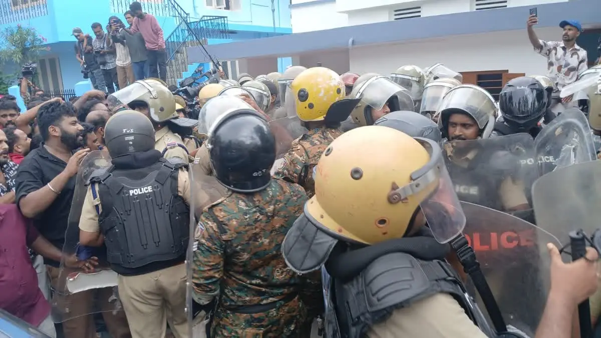 ഇഡി ഉദ്യോഗസ്ഥരെ ആക്രമിച്ച കേസ്: പ്രതികളുടെ വിധി നാളെ