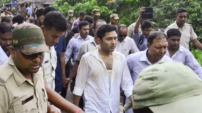 അഭിഷേക് ബാനർജിക്ക് നേരെയുണ്ടായ ആക്രമണo:  ബിജെപിക്കെതിരെ രൂക്ഷ വിമർശനവുമായി മമതയും പ്രതിപക്ഷവും