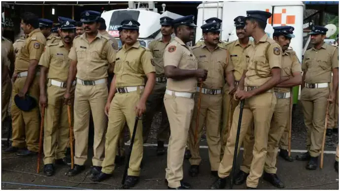  പ്രതിപക്ഷ നേതാവ് പിണറായി വിജയൻ്റെ  ഡ്രൈവർക്ക് പൊലീസ് മർദ്ദനം ഏറ്റതായി പരാതി