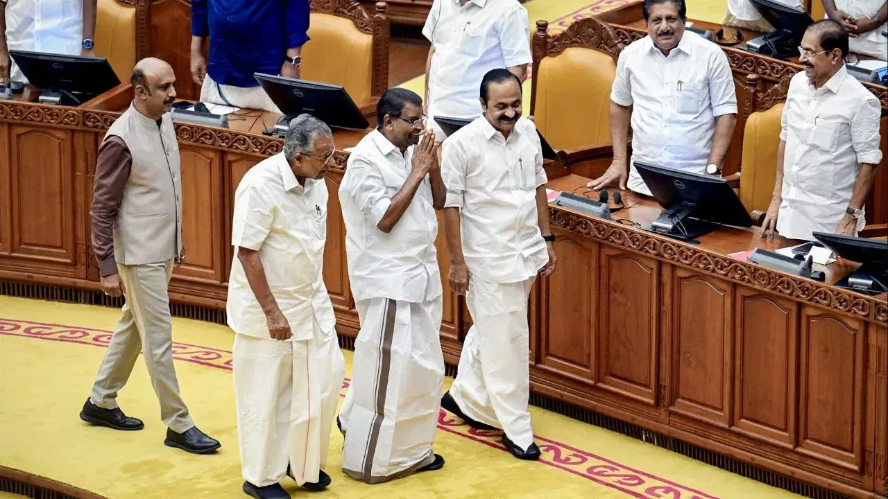 ധവളപത്രം കേരള നിയമസഭയില്‍; ശക്തമായ എതിർപ്പുമായി  പ്രതിപക്ഷം