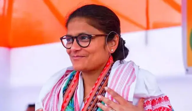 മമതയ്ക്ക് വീണ്ടും തിരിച്ചടി: തൃണമൂൽ കോൺഗ്രസ് വിട്ട് രാജ്യസഭാംഗം സുഷ്മിത ദേവ്