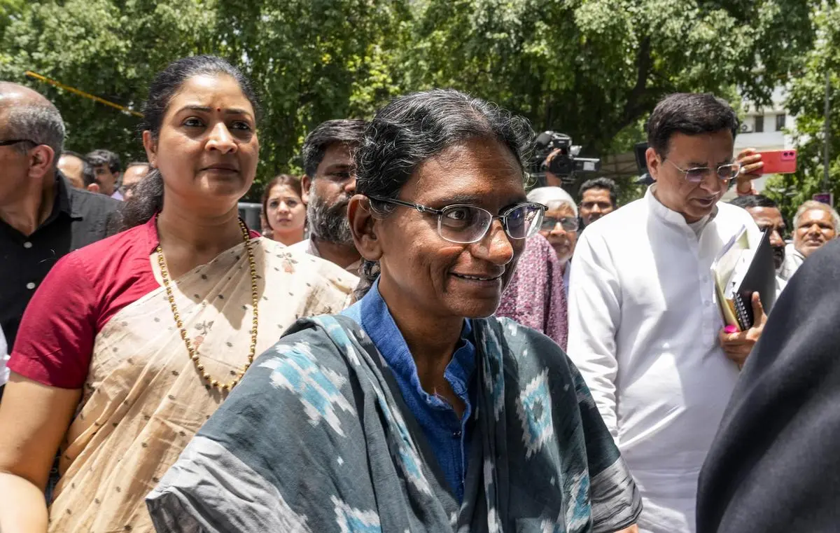 നാമനിർദ്ദേശ പത്രിക തള്ളിയ സംഭവം; മീനാക്ഷി നടരാജൻ്റെ ഹർജിയിൽ സുപ്രീം കോടതി വാദം കേള്ക്കും