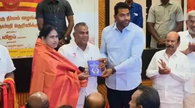 ബിജെപി നേതാവ് എസ് വിജയധരണിയും മുന് മന്ത്രി കെ ടി പച്ചൈമാലും ടിവികെ യില് ചേര്ന്നു.