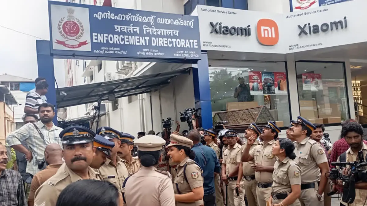 മാസപ്പടി കേസ്: വീണ കൊച്ചിയിലെ ഇഡി ഓഫിസിൽ ഹാജരായി