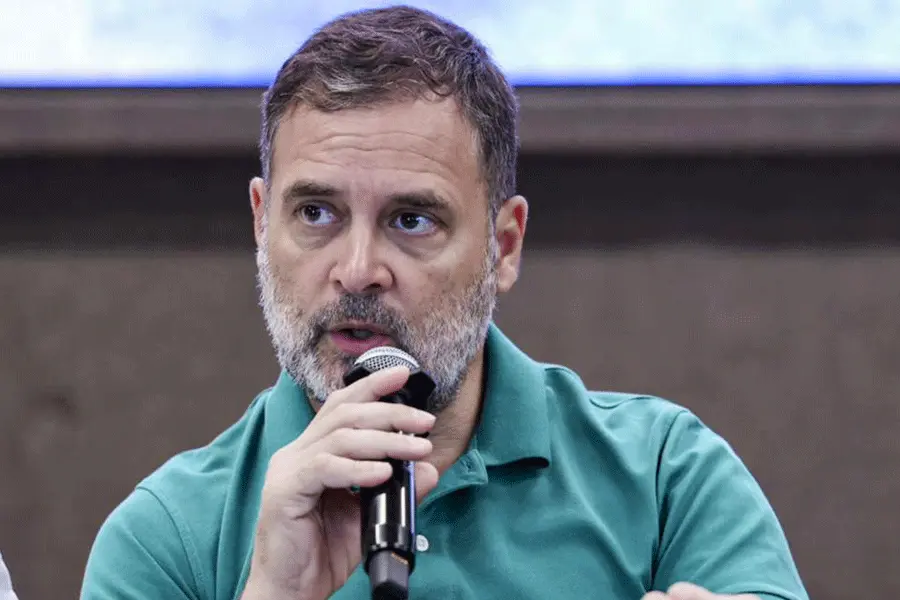 ‘നാടകങ്ങൾ ഉപേക്ഷിക്കൂ, മാഫിയകൾക്കെതിരെയാണ് ആക്രമണം നടത്തേണ്ടത്, വിദ്യാർത്ഥികൾക്കെതിരെയല്ല ":കേന്ദ്ര സര്‍ക്കാരിനെ വിമർശിച്ച് രാഹുൽ ഗാന്ധി
