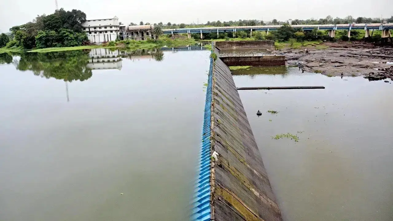 മുംബൈയിൽ കുടിവെള്ള പ്രതിസന്ധി അതിരൂക്ഷമായി മാറുന്നു
