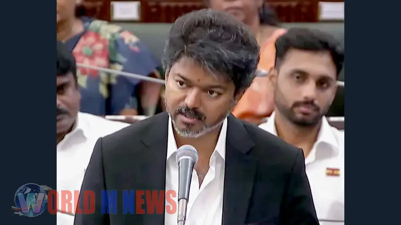 "തമിഴ്‌നാട്ടിൽ ദ്വിഭാഷാ നയം തുടരും " : മുഖ്യമന്ത്രിവിജയ്