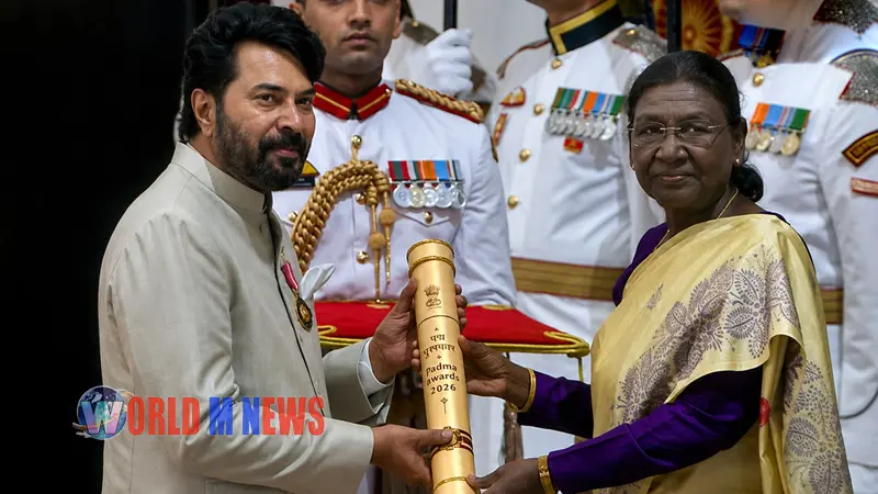പത്മ പുരസ്കാരങ്ങൾ രാഷ്ട്രപതി സമ്മാനിച്ചു