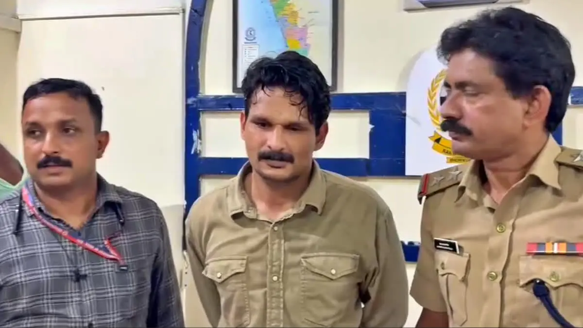 ട്രെയിനിൽ  യാത്രക്കാരിയെ പീഡിപ്പിക്കാൻ ശ്രമം ;  പ്രതി മലപ്പുറത്ത് വച്ച് പിടിയില്‍