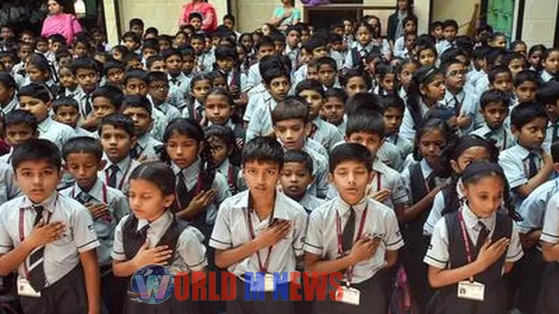 മഹാരാഷ്ട്രയിലെ എല്ലാ സ്കൂളുകളിലും മറാഠി  ഭാഷ നിർബന്ധമാക്കി സർക്കാർ.