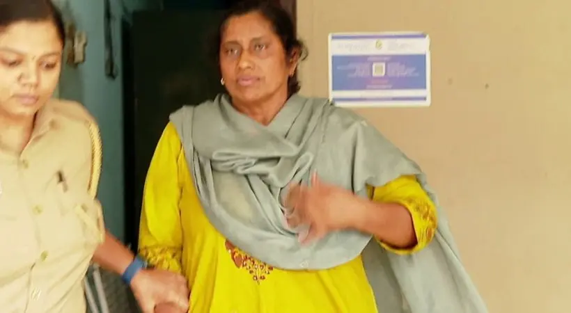 സ്വകാര്യ ധനകാര്യ സ്ഥാപനത്തിലെ ജീവനക്കാരികൾ ആത്മഹത്യ ചെയ്ത സംഭവം: പ്രതി സിന്ധുവിനെതിരെ കൂടുതല് പരാതികള്