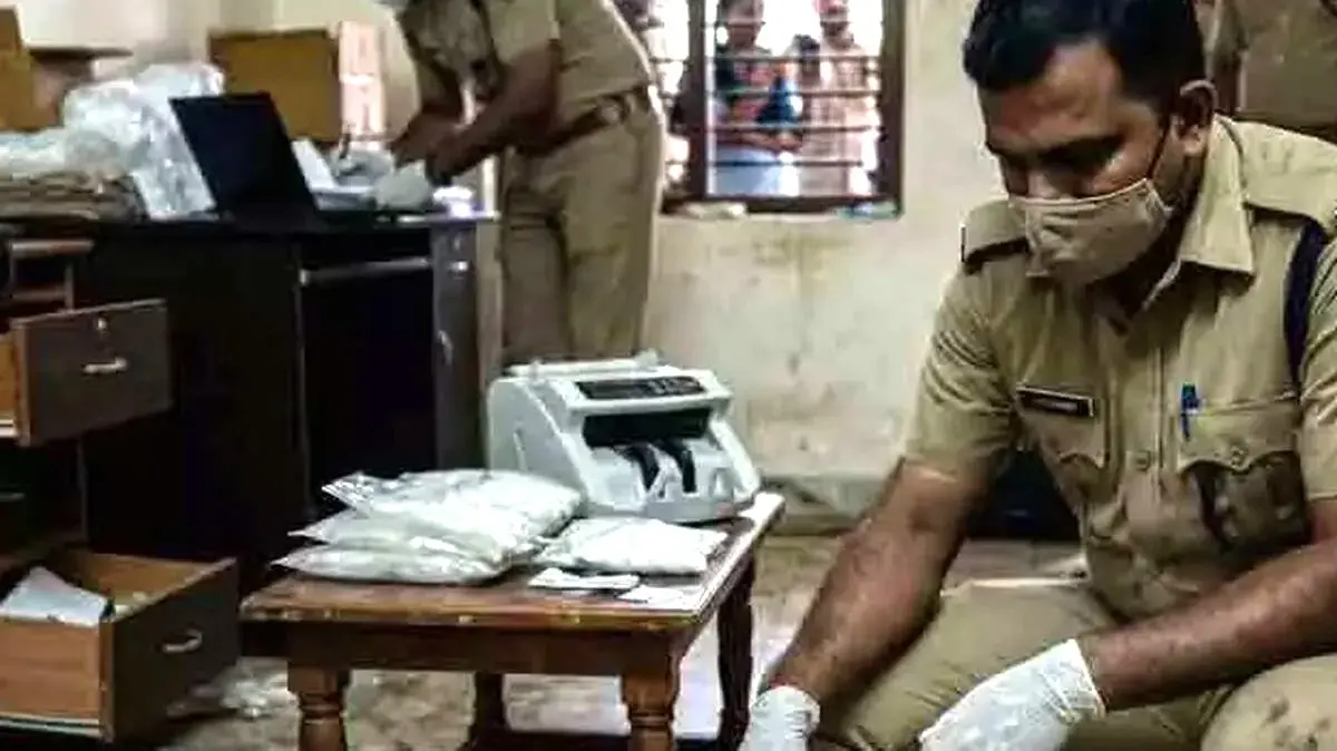 ലക്ഷ്യം മയക്കുമരുന്ന് മാഫിയകളുടെ ഉന്മൂലനം : 'കേരള സ്റ്റേറ്റ് നാർക്കോട്ടിക് കൺട്രോൾ ബ്യൂറോ' രൂപീകരിച്ച് സർക്കാർ