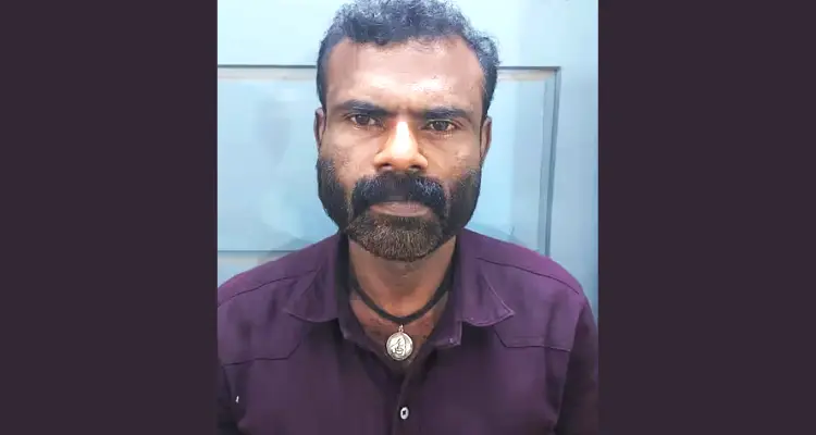 ‘അമ്മ ദുർമന്ത്രവാദം ചെയ്തു’; 71-കാരിയായ മാതാവിനെ  കുത്തിക്കൊല്ലാൻ ശ്രമിച്ച  മകൻ അറസ്റ്റിൽ 