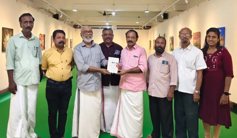 'വർണ്ണാട്ടം ഒന്നൂടി': സംസ്ഥാന ചിത്രകലാ പ്രദർശനം കതിരൂരിൽ തുടങ്ങി