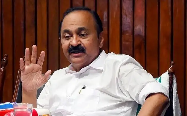 വഖഫ് നിയമനം : പിണറായി വിജയൻ വർഗീയ പ്രചാരണം നടത്തുന്നുവെന്ന് മുഖ്യമന്ത്രി