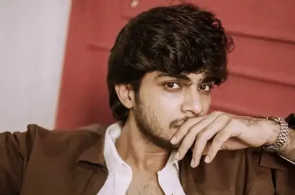 ഡൽഹിയിലെ വിദ്യാർത്ഥി സമരത്തിന് പിന്തുണയുമായി നടൻ നസ്ലൻ