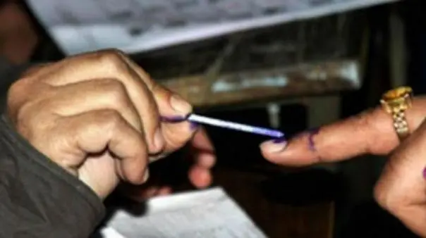 കള്ളവോട്ട് : നാല് ബൂത്തുകളില് റീപോളിംഗ് നടത്തും
