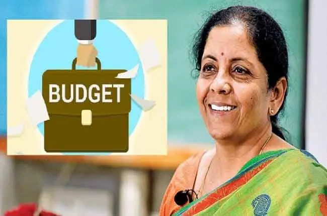 മോദി മന്ത്രിസഭയുടെ ആദ്യ ബജറ്റ് ധനമന്ത്രി നിര്മല സീതാരാമന് അവതരിപ്പിച്ചു