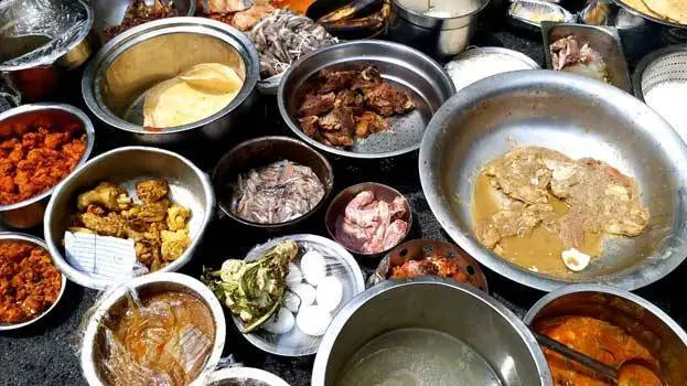 അനധികൃത ഭക്ഷണശാലകൾക്കെതിരെ പരിശോധന കർശനമാക്കി