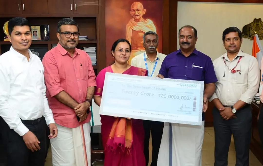 കാരുണ്യ , കാരുണ്യ പ്ലസ് ലോട്ടറികളിൽ നിന്നുള്ള വരുമാനത്തിൽനിന്നു ലോട്ടറി വകുപ്പ് ആരോഗ്യവകുപ്പിന് 20 കോടി രൂപ നൽകി