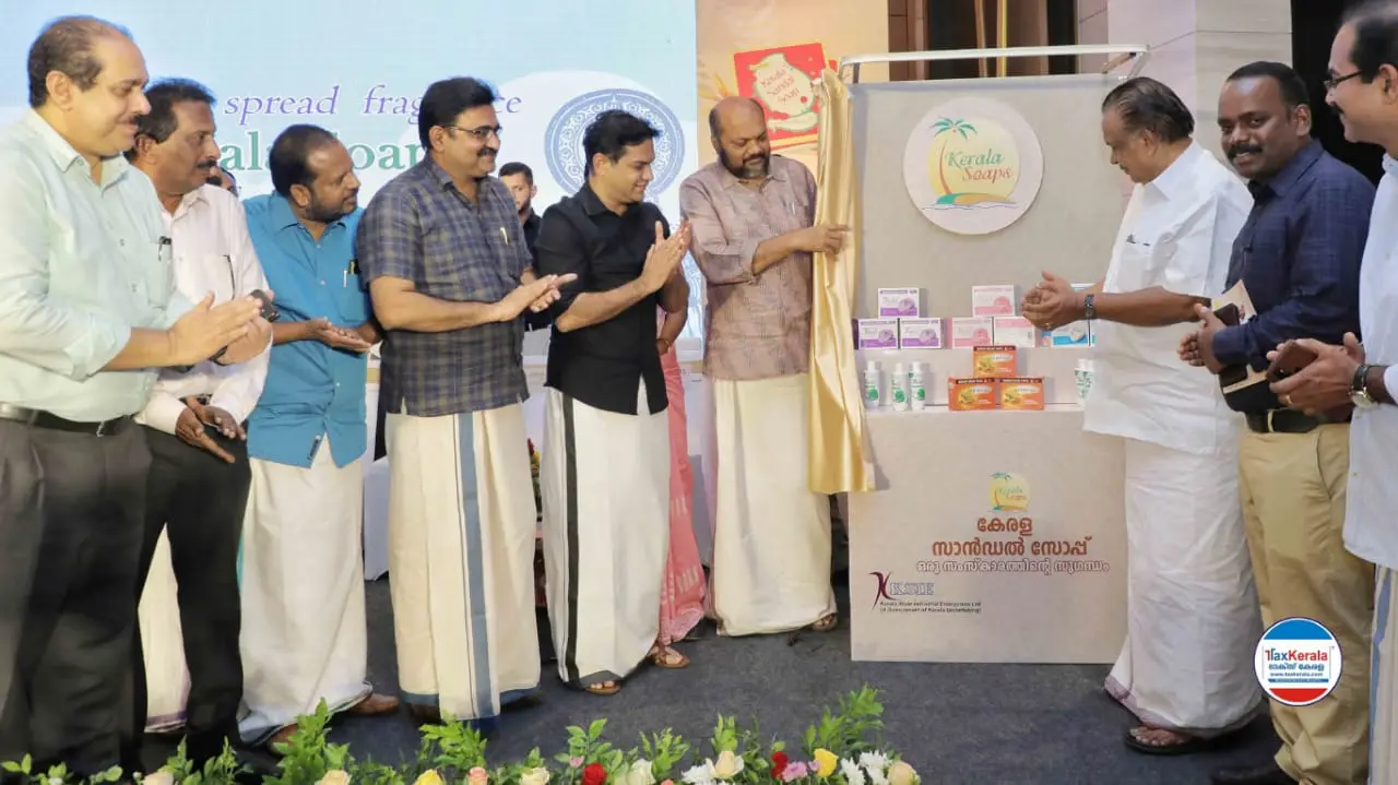 കേരള സോപ്സ് ഉത്പന്നങ്ങള് അറേബ്യന് നാടുകളിലേക്ക്; മന്ത്രി രാജീവ് വിപണിയിലിറക്കിയത് എട്ട് സോപ്പ് ഉത്പന്നങ്ങള്