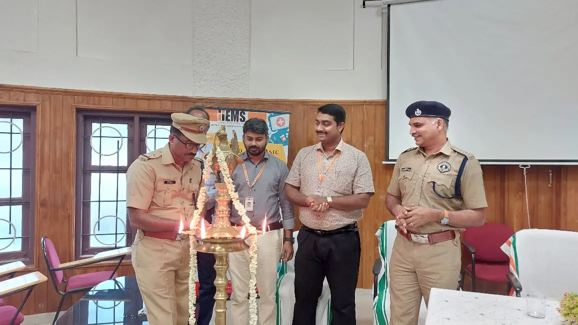 GLIMPSES OF TRAINING IN BASIC TRAUMA, CPR &  FIRST-AID for Kottayam District Police 