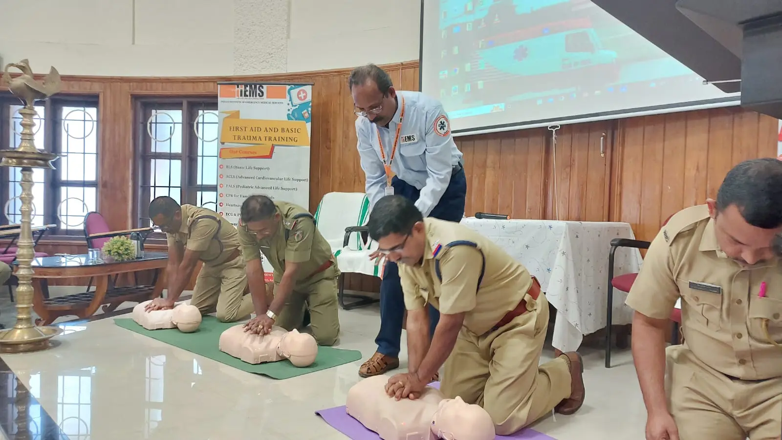 GLIMPSES OF TRAINING IN BASIC TRAUMA, CPR &  FIRST-AID for Kottayam District Police 