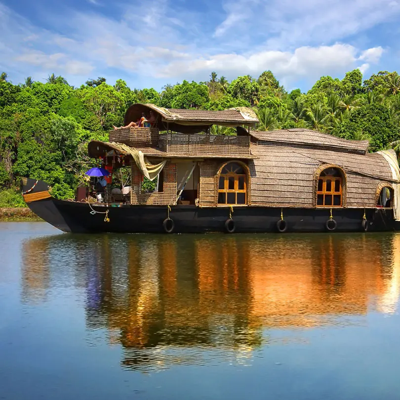 Why is Kerala backwaters so popular