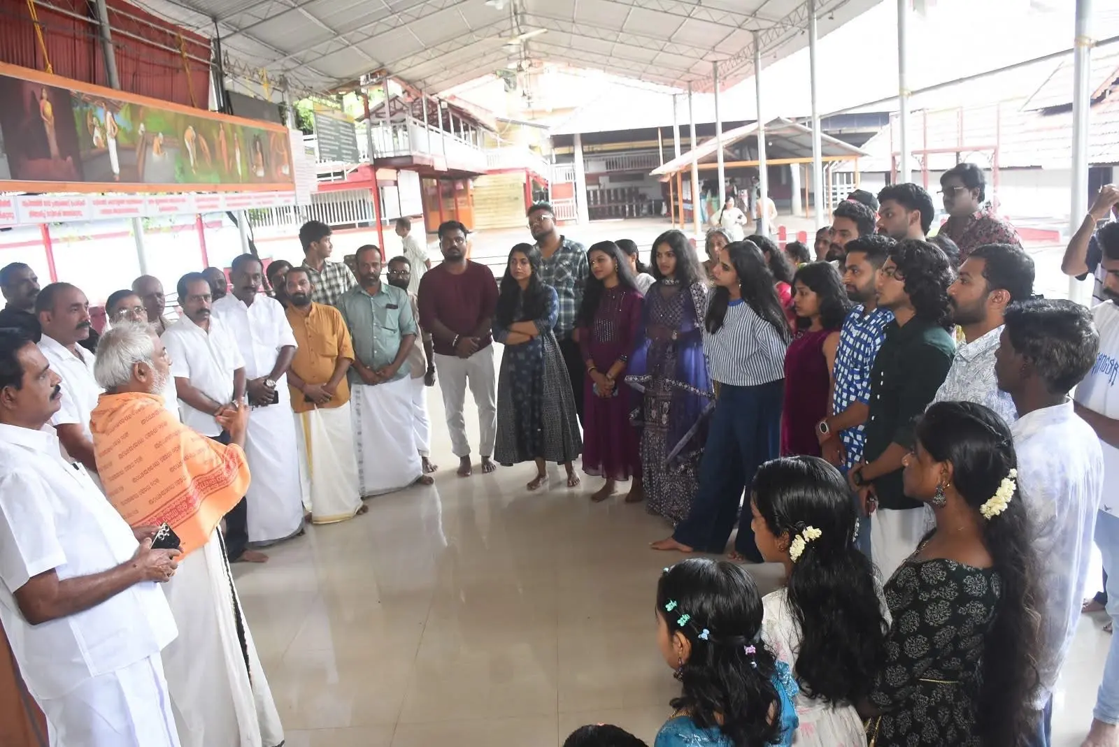 സ്റ്റാർ സിംഗർ താരങ്ങൾ ദക്ഷിണമൂകാംബി ദർശനത്തിൽ