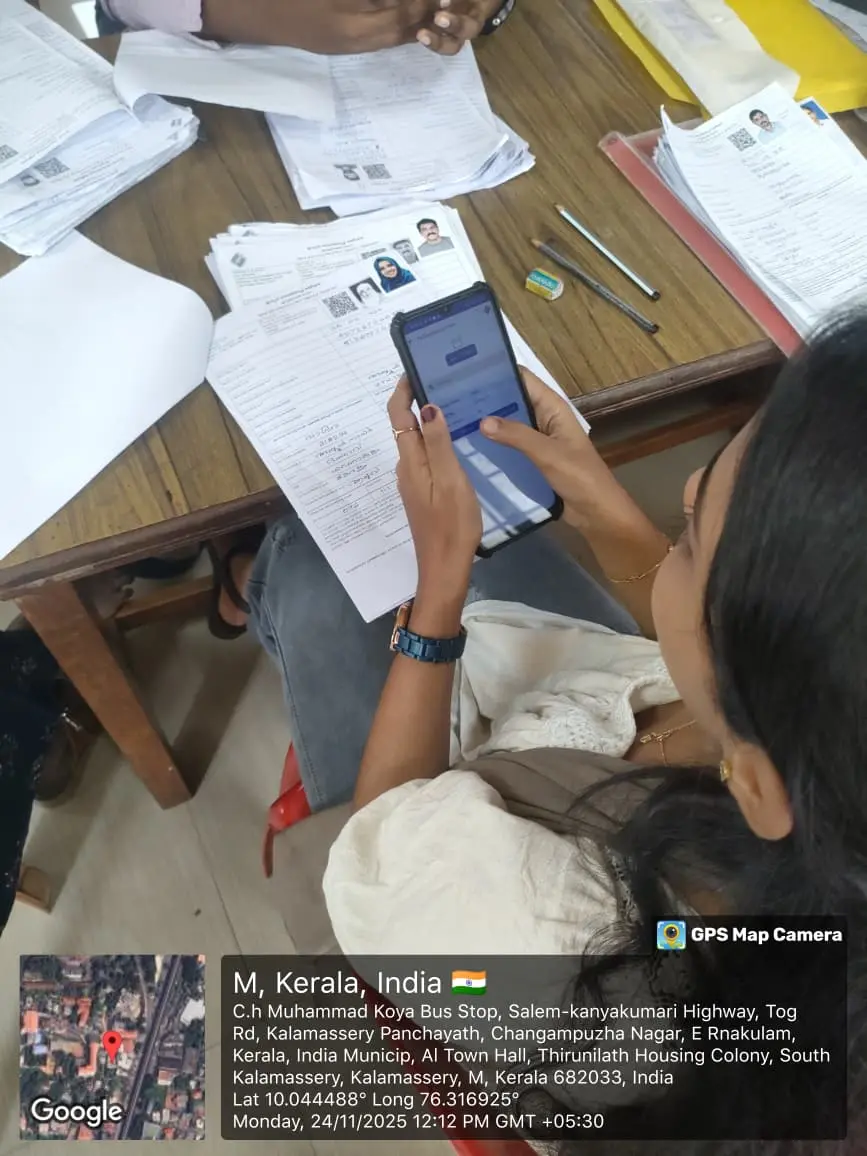 24/11/2025 - KMEA Arts Students - in SIR Duty at Kalamassery Muncipality...