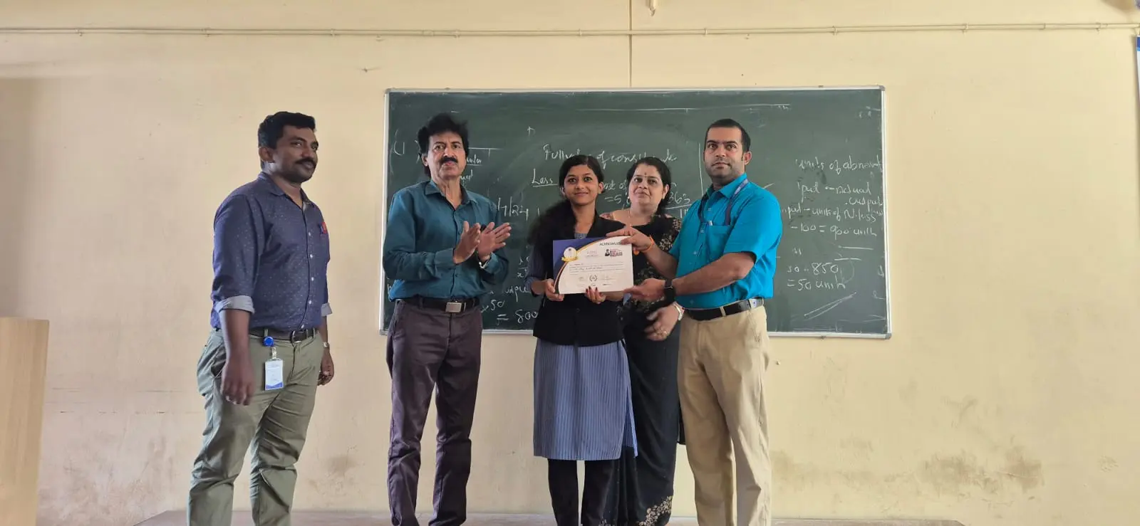 25/11/2025. .GIIMS.. Best Manager Contest.College Level Competitions