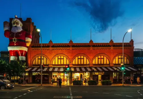 Explore the Adelaide Central Market 