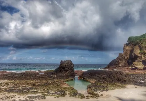 Hike to Dolly Beach  