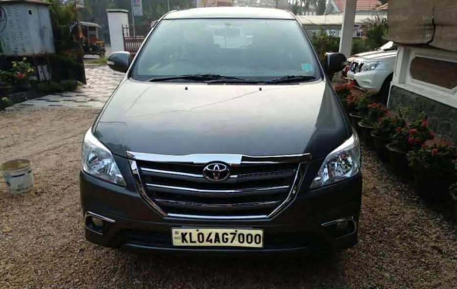 Toyota Innova 2.5 Zx Bs Iv 7 Str, 2014, Diesel