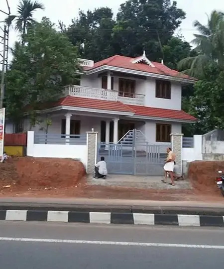 നാഷണൽ ഹൈവേ ഫ്രണ്ടേജായി ( NH 47)2000 Sqft 4 ബെഡ് റൂം വീട്.