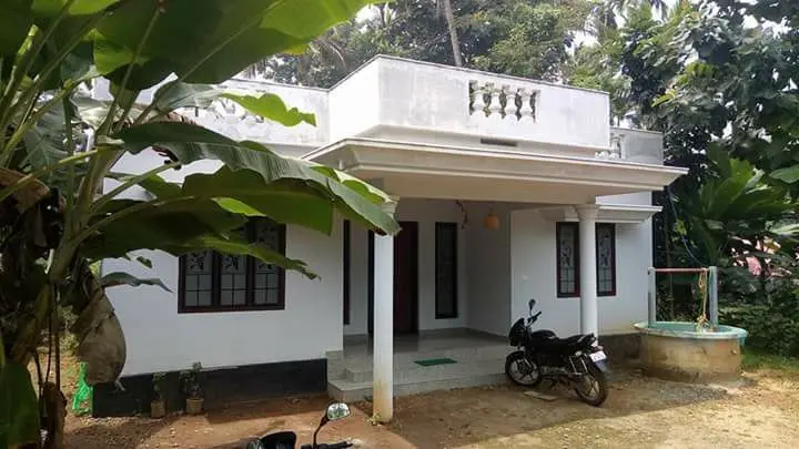 ഇരിങാലക്കുട മാപ്രാണം 5സെന്‍റ് ഭൂമിയും 950sqft 3ബെഡ്റൂം വീടും ഉടന്‍ വില്‍പ്പനക്ക് ....