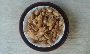 Chillikondattom / kondattom mulaku (കൊണ്ടാട്ടം മുളക് ) 100 g 